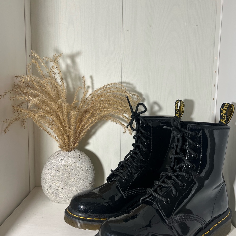 Doc Martens 1460 8 Eye Combat boots